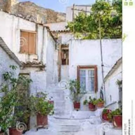 Staying Besides Acropolis! Apartment